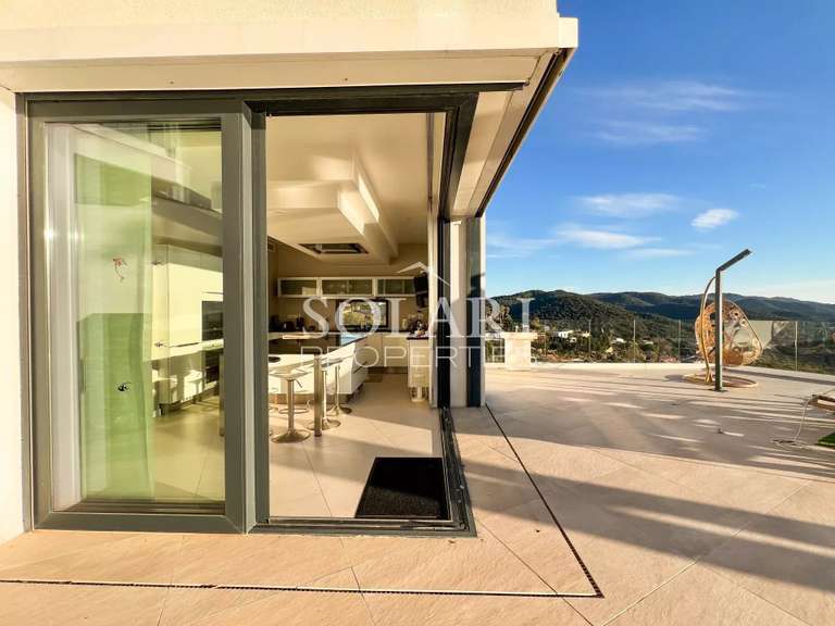 Villa Mandelieu-la-Napoule - 5 chambres - 300m²