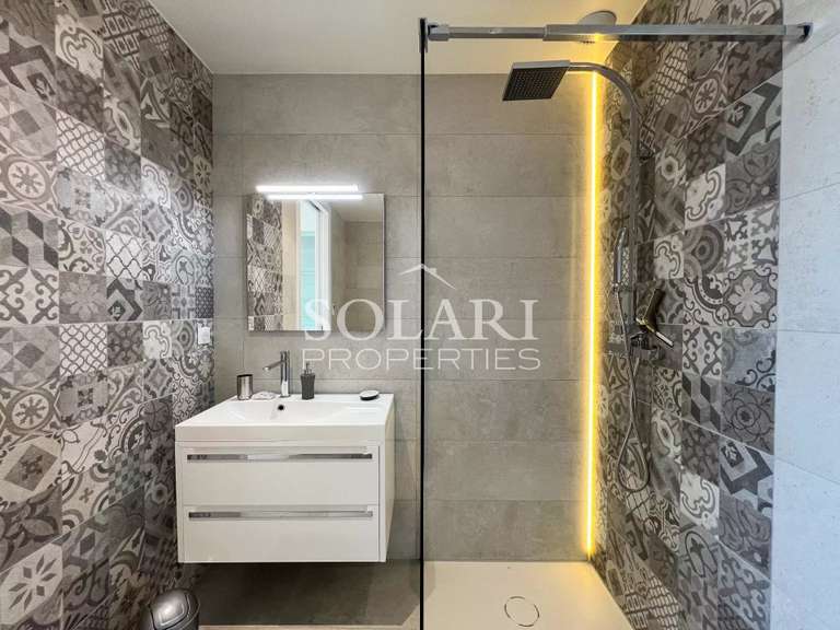 Villa Mandelieu-la-Napoule - 5 chambres - 300m²