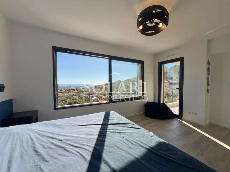 Villa Mandelieu-la-Napoule - 4 chambres - 280m²