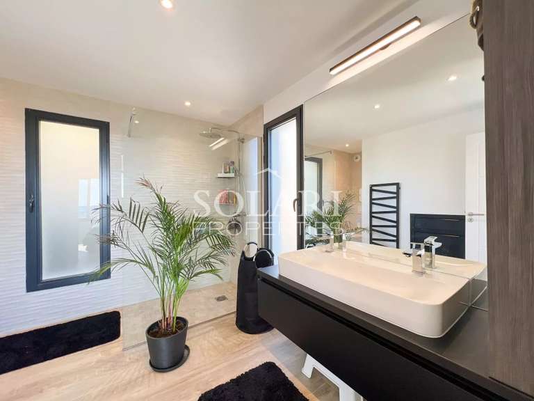 Villa Mandelieu-la-Napoule - 4 chambres - 280m²