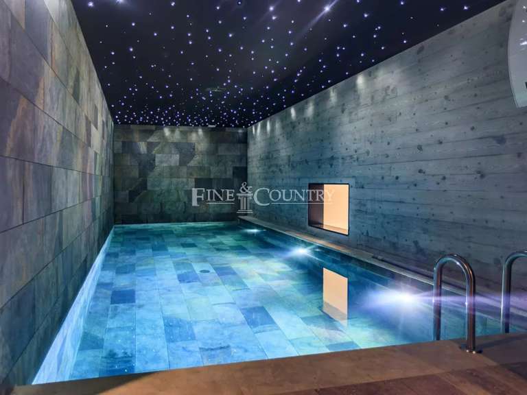 Villa Mandelieu-la-Napoule - 5 chambres - 318m²