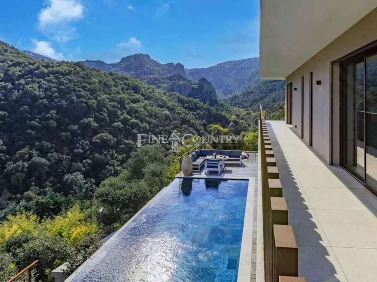 Villa Mandelieu-la-Napoule - 5 chambres - 318m²