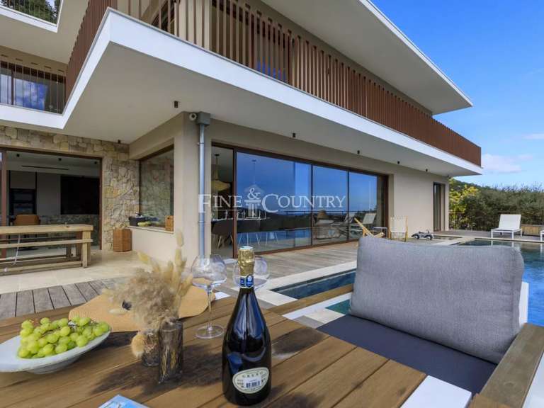 Villa Mandelieu-la-Napoule - 5 chambres - 318m²