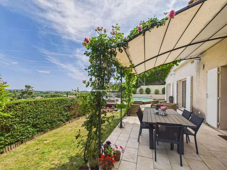 Villa with Sea view Mandelieu-la-Napoule - 4 bedrooms - 133m²