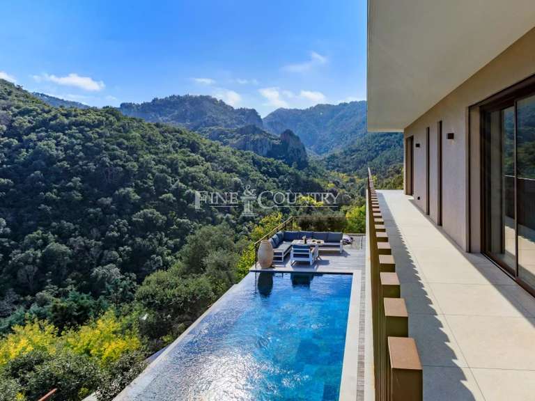 Villa Mandelieu-la-Napoule - 5 bedrooms - 318m²