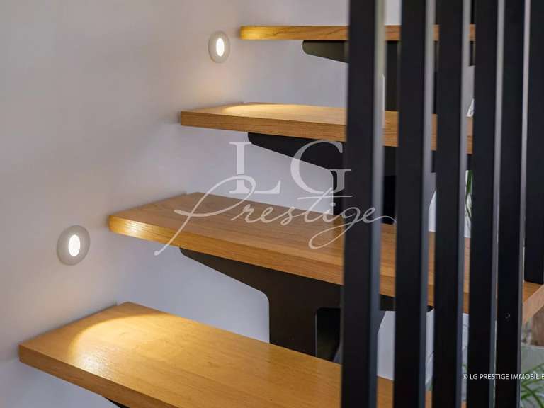 Villa Mandelieu-la-Napoule - 5 bedrooms - 230m²