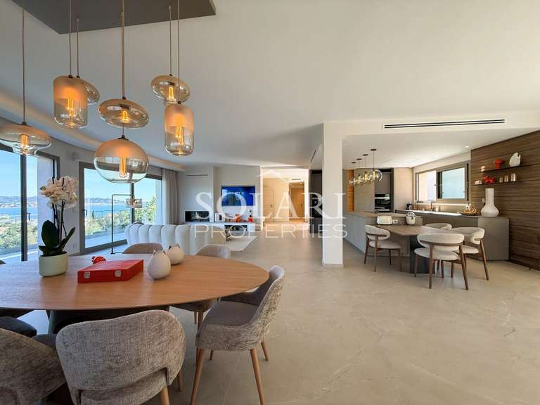 Villa Mandelieu-la-Napoule - 4 chambres - 290m²