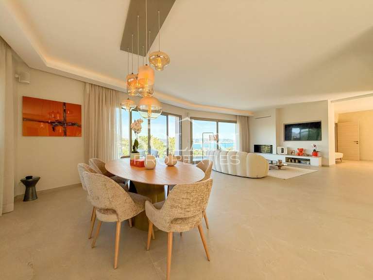 Villa Mandelieu-la-Napoule - 4 chambres - 290m²