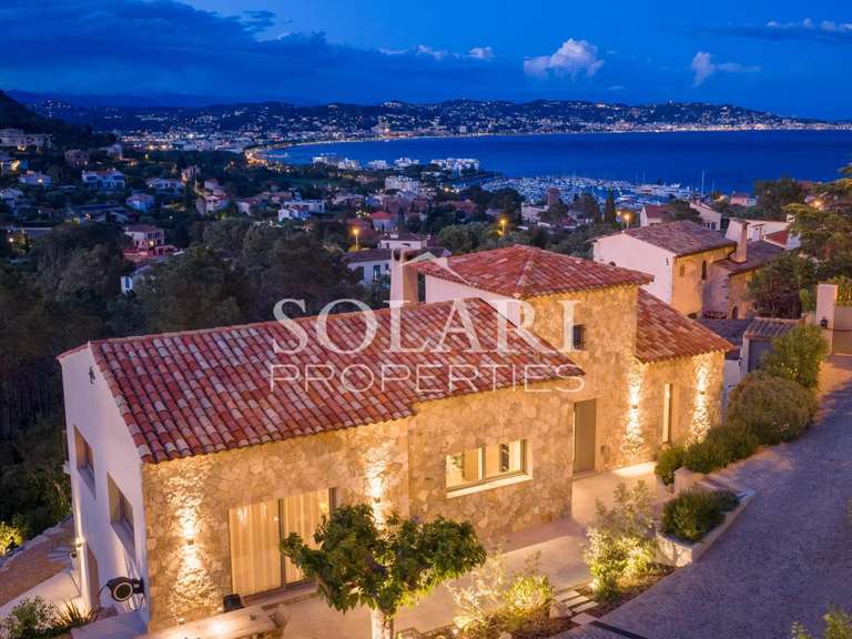 Villa with Sea view Mandelieu-la-Napoule - 4 bedrooms - 290m²