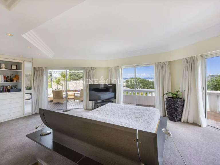 Villa Mandelieu-la-Napoule - 4 bedrooms - 550m²