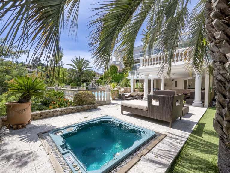 Villa Mandelieu-la-Napoule - 4 bedrooms - 550m²