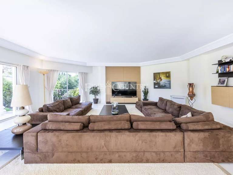 Villa Mandelieu-la-Napoule - 4 bedrooms - 550m²