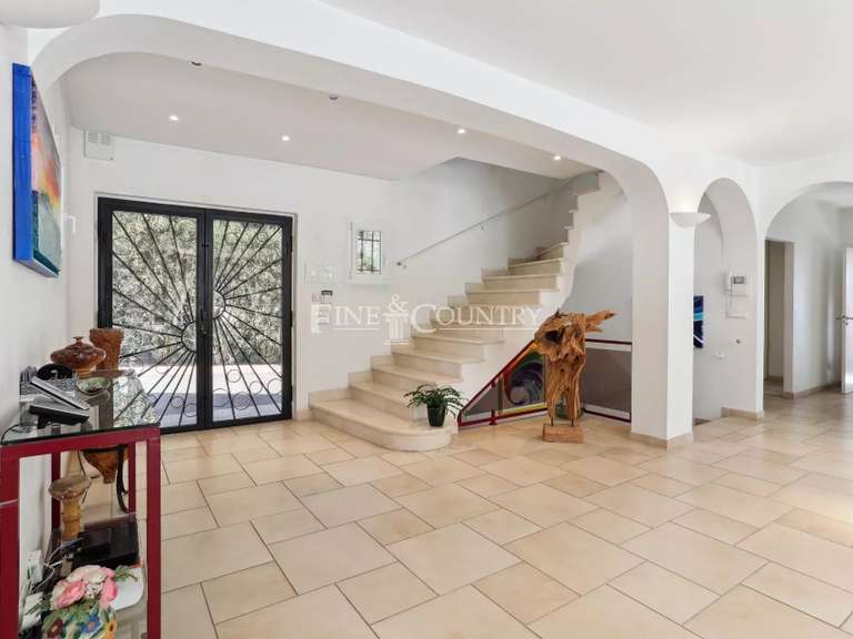Villa Mandelieu-la-Napoule - 5 chambres - 289m²