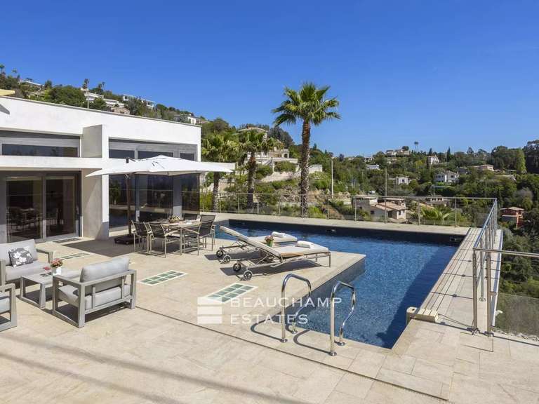 Villa with Sea view Mandelieu-la-Napoule - 4 bedrooms - 380m²