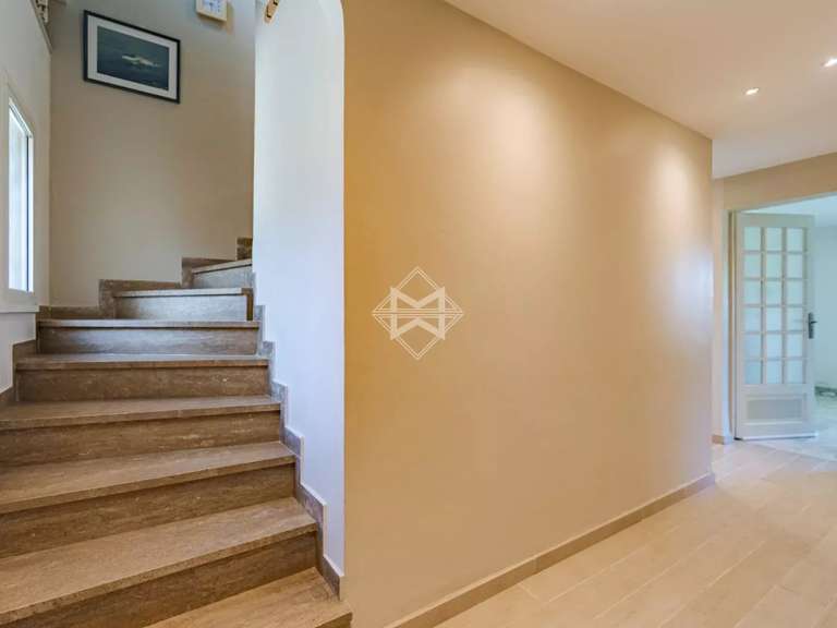 Villa Mandelieu-la-Napoule - 4 chambres - 252m²