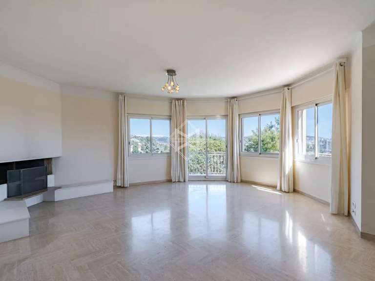 Villa Mandelieu-la-Napoule - 4 chambres - 252m²