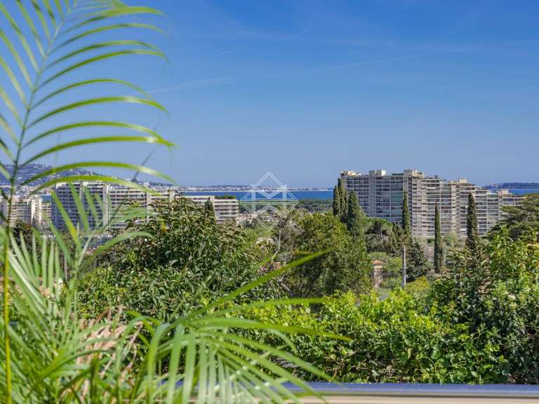 Villa Mandelieu-la-Napoule - 4 chambres - 252m²