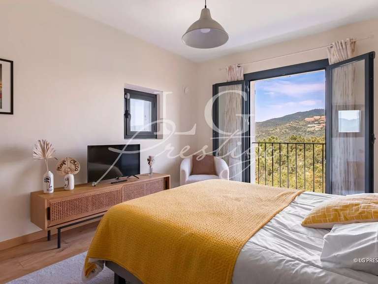 Villa Mandelieu-la-Napoule - 4 chambres - 200m²