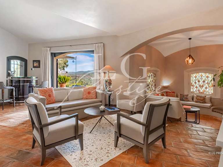 Villa Mandelieu-la-Napoule - 4 chambres - 200m²