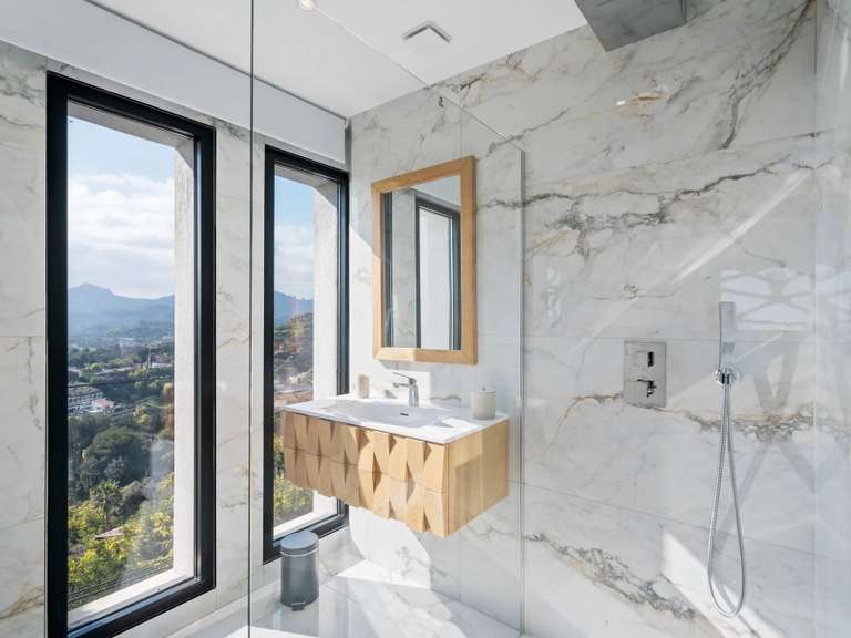 Villa Mandelieu-la-Napoule - 5 chambres - 419m²