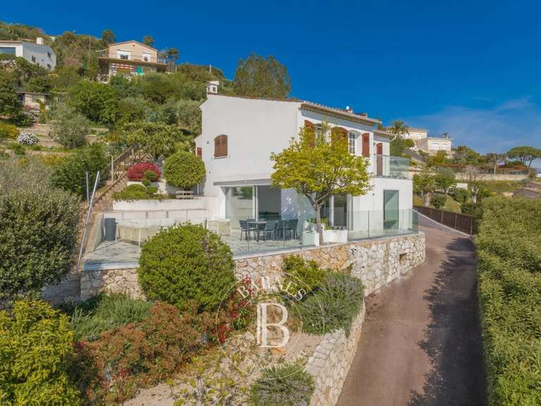 Villa with Sea view Mandelieu-la-Napoule - 5 bedrooms - 203m²