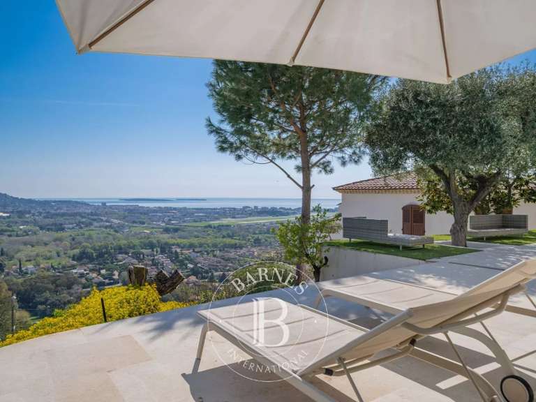 Villa with Sea view Mandelieu-la-Napoule - 5 bedrooms - 203m²