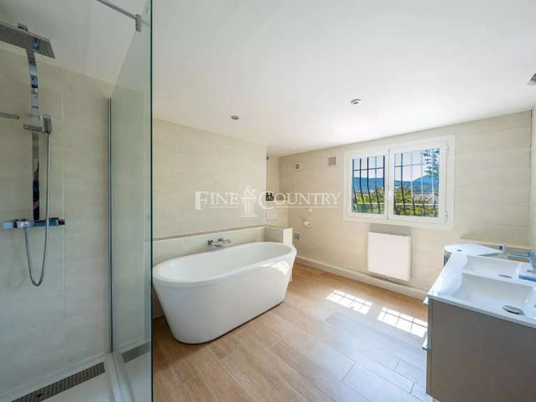 Villa with Sea view Mandelieu-la-Napoule - 7 bedrooms - 418m²