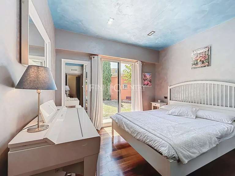 Villa Mandelieu-la-Napoule - 3 chambres - 140m²
