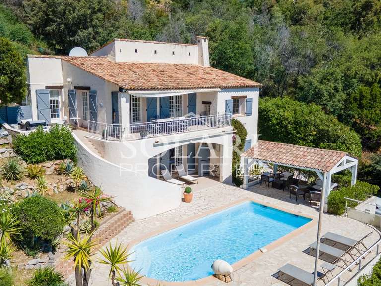 Villa Mandelieu-la-Napoule - 4 bedrooms - 200m²