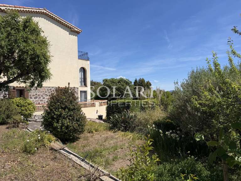 Villa Mandelieu-la-Napoule - 6 bedrooms - 252m²