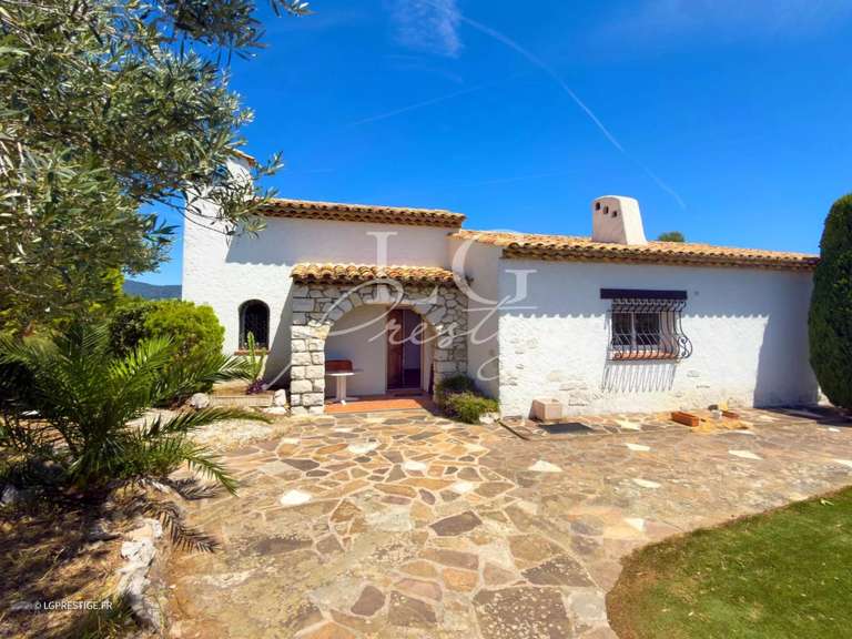 Villa Mandelieu-la-Napoule - 4 chambres - 220m²