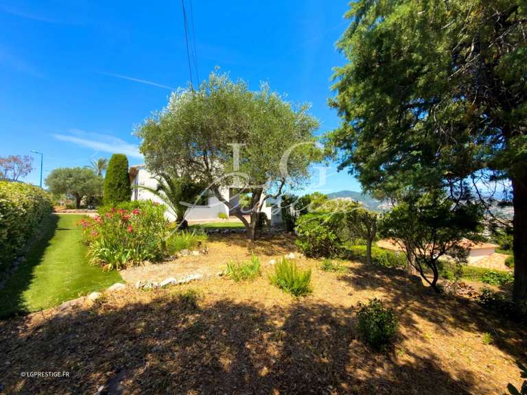 Villa Mandelieu-la-Napoule - 4 chambres - 220m²