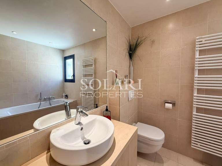 Villa Mandelieu-la-Napoule - 4 chambres - 203m²