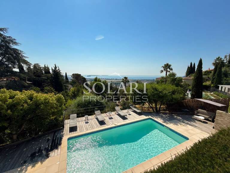Villa Mandelieu-la-Napoule - 4 chambres - 203m²