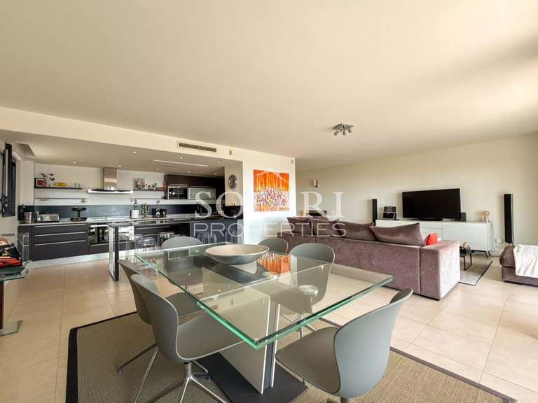 Villa Mandelieu-la-Napoule - 4 chambres - 203m²