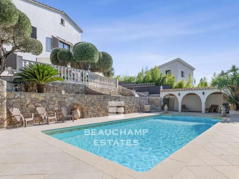 Villa Mandelieu-la-Napoule - 4 chambres - 326m²