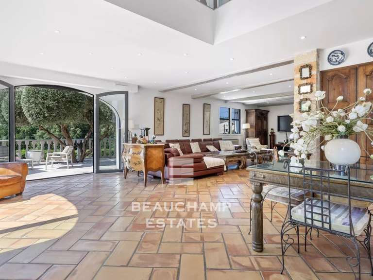 Villa Mandelieu-la-Napoule - 4 chambres - 326m²
