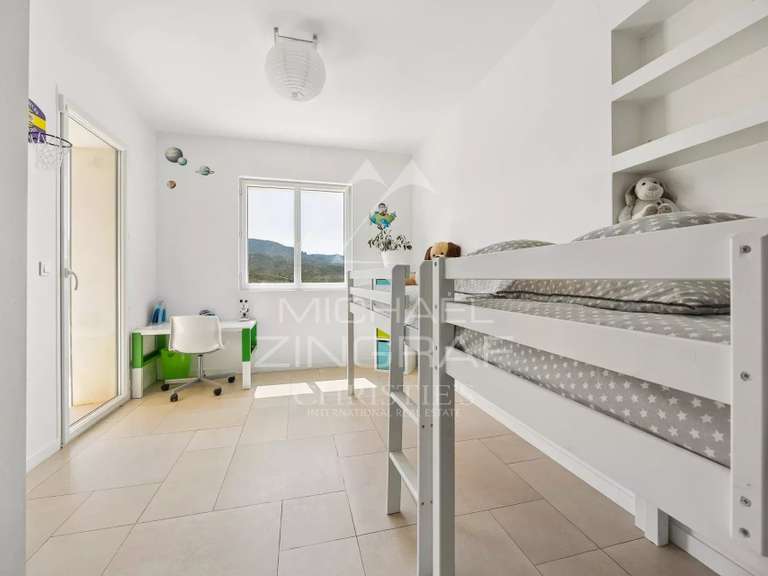 Villa Mandelieu-la-Napoule - 5 chambres - 249m²