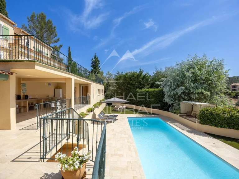 Villa Mandelieu-la-Napoule - 5 chambres - 249m²