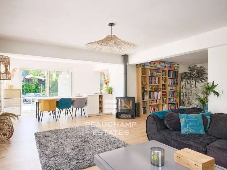 Villa Mandelieu-la-Napoule - 4 chambres - 175m²