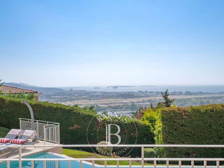 Villa Mandelieu-la-Napoule - 4 chambres - 211m²
