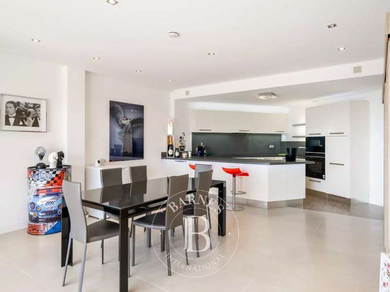 Villa Mandelieu-la-Napoule - 4 chambres - 211m²