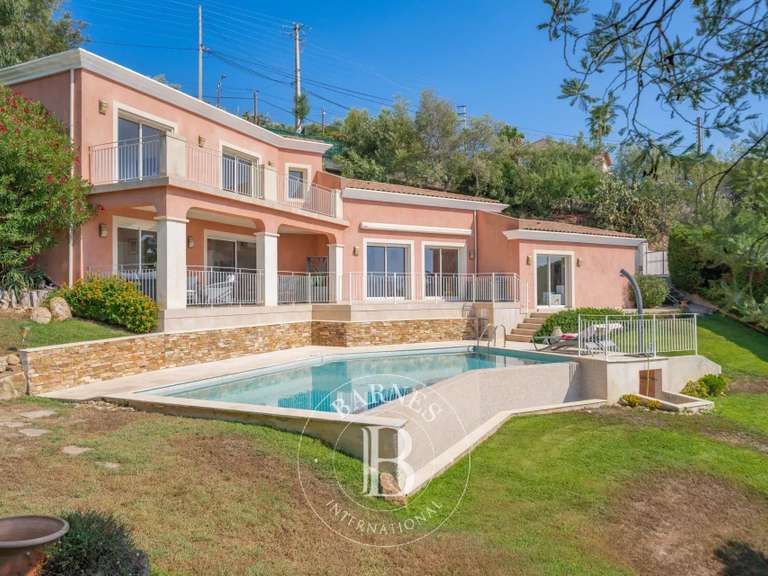 Villa Mandelieu-la-Napoule - 4 chambres - 211m²