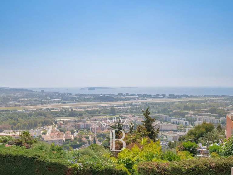 Villa Mandelieu-la-Napoule - 4 chambres - 211m²