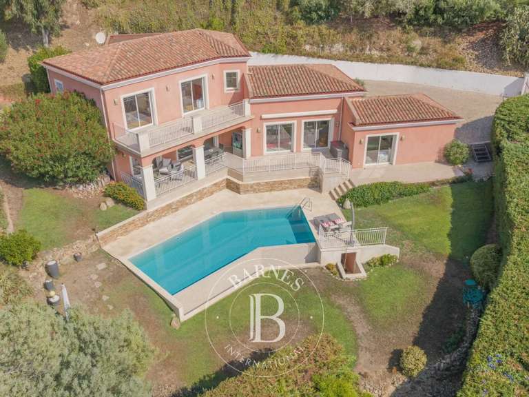 Villa Mandelieu-la-Napoule - 4 chambres - 211m²