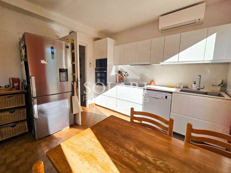 Villa Mandelieu-la-Napoule - 6 chambres - 181m²