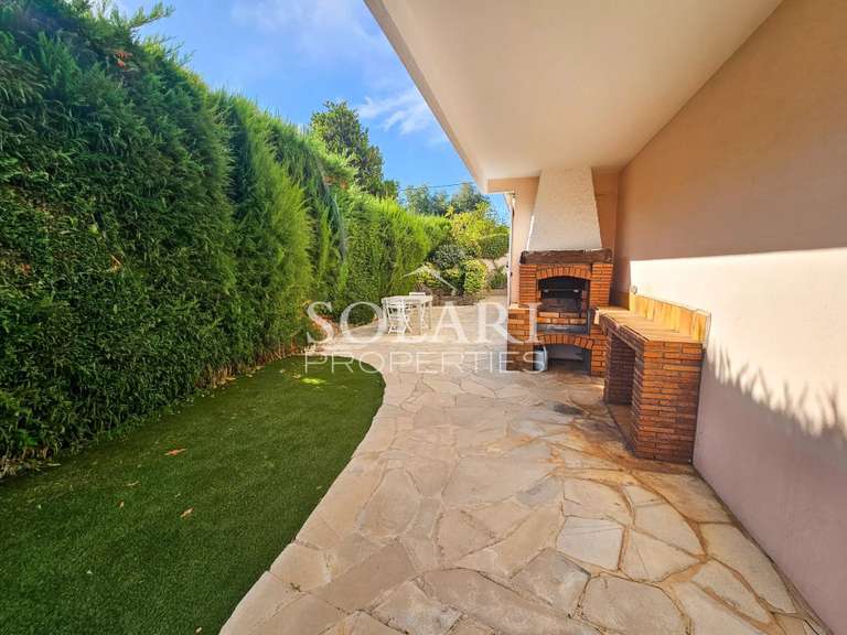 Villa Mandelieu-la-Napoule - 6 chambres - 181m²