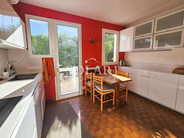 Villa Mandelieu-la-Napoule - 6 chambres - 181m²
