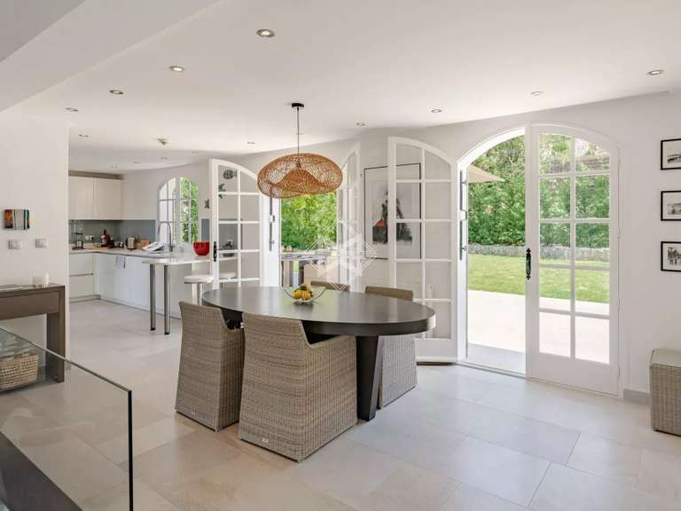 Villa Mandelieu-la-Napoule - 5 chambres - 280m²