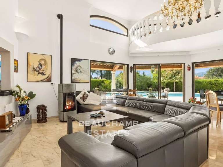 Villa Mandelieu-la-Napoule - 6 chambres - 203m²